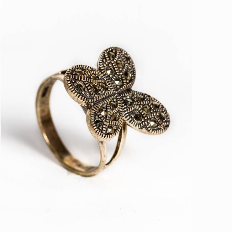 Inel fluturas cu marcasite 69 lei (size 16)