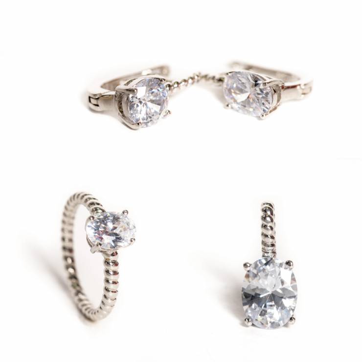 Set zirconiu rotund model 122 lei